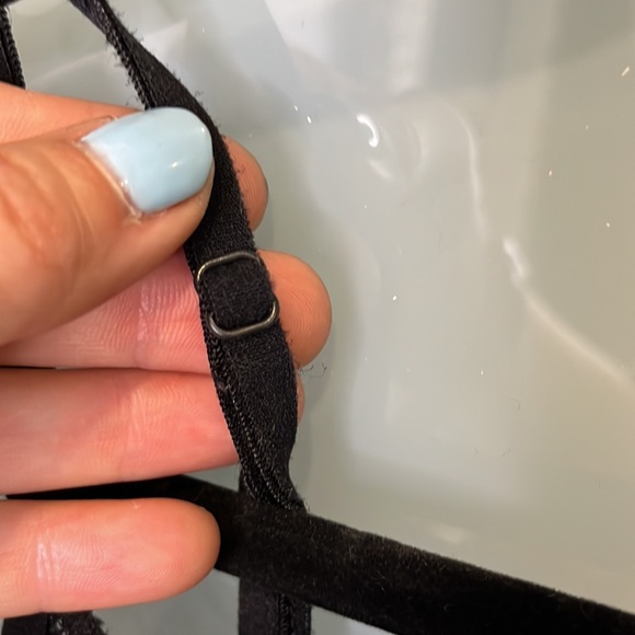 Ricki’s XS - Picture 2 of 3